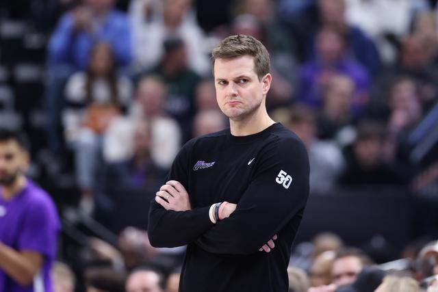 刘铮：还在与上海队讨论和沟通 尚未正式续约